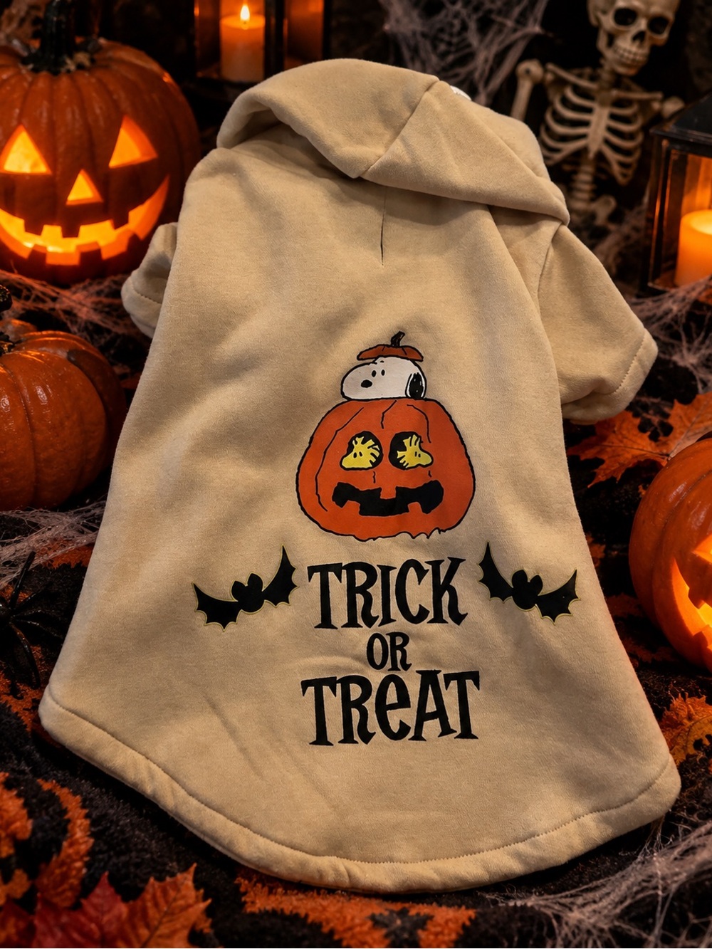 Medium Sized Peanuts snoopy Halloween dog hoodie! #peanuts #halloween #dogs